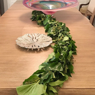 Bush Ivy Green Garland Green flowers - fresh-cut flowers by Bloomingmore - ideal for weddings and floral events