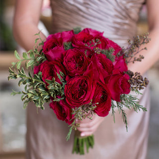 Tess - David Austin Garden Red Rose Red roses - fresh-cut roses by Bloomingmore - ideal for weddings and floral events