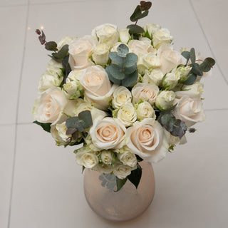 Opulent Blossom Bouquet White flowers - fresh-cut flowers by Bloomingmore - ideal for weddings and floral events